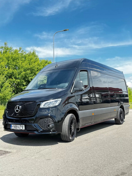 Photo Mercedes Benz Sprinter W907 W910 Body Kit Tuning Front Bumper Facelift 2018-2025 (With Parking Sensor). And Have Frog Lights This Design Bumper Gift Front Grill | DL Auto Design