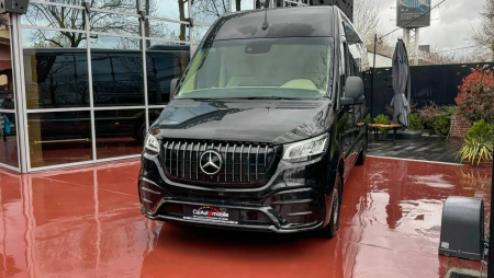 Photo Mercedes Benz Sprinter W907 Elegance (Front bumper + Front grill any design + Rear bumper + Side skiers). Shipping any country Europe free | DL Auto Design